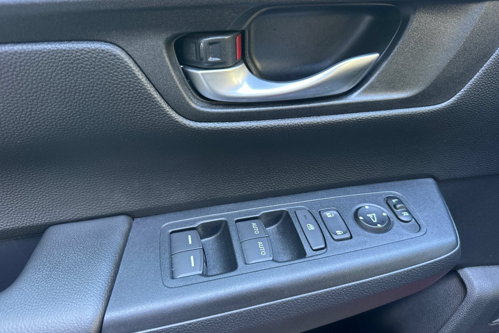 Used 2024 Honda CR-V Sport image 11