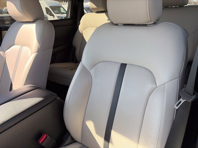 Used 2025 MAZDA CX-90 Plug-In Hybrid w/Premium Sport AWD/4WD image 13