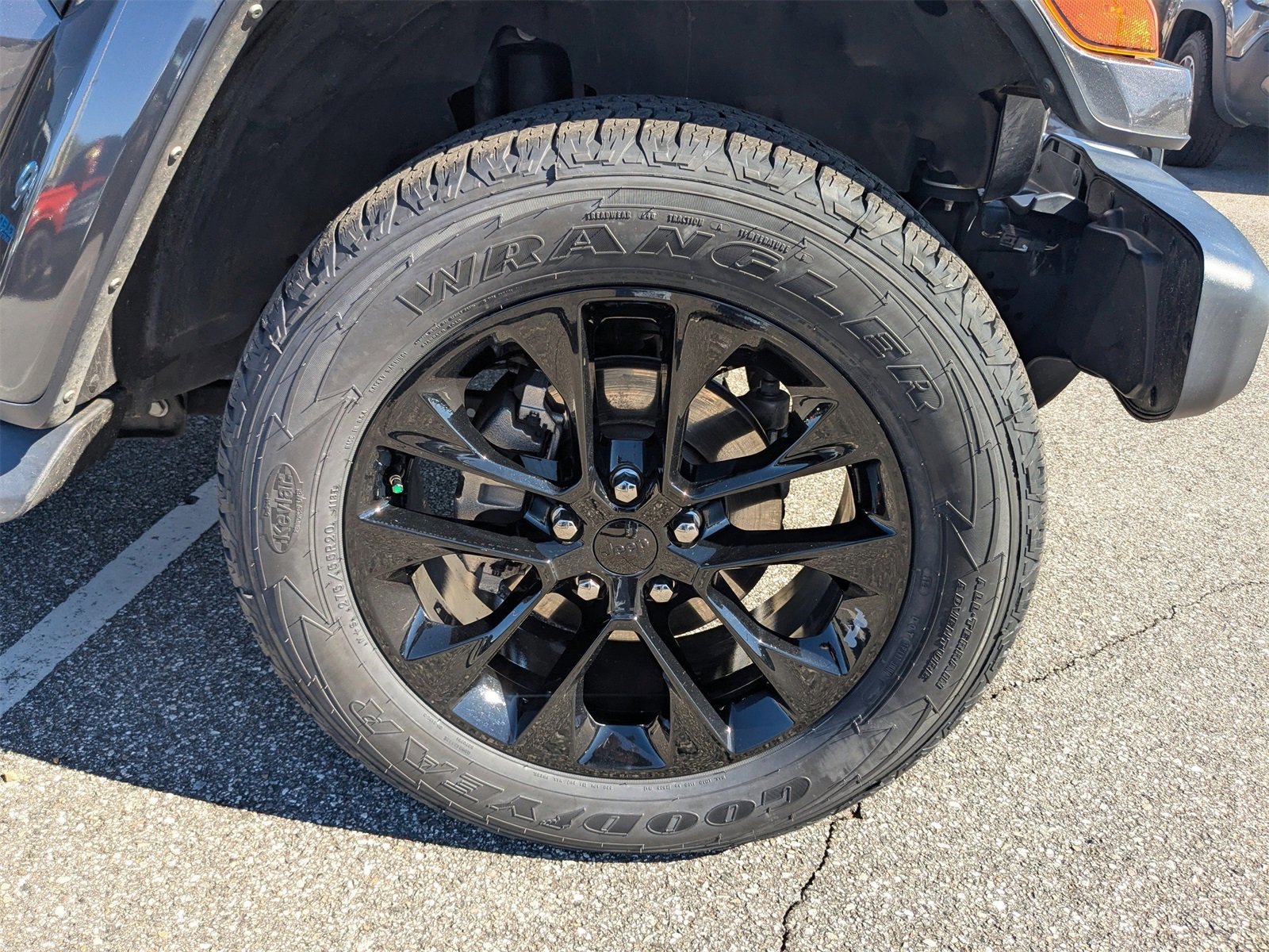 Used 2021 Jeep Wrangler Unlimited Sahara w/ Cold Weather Group image 11