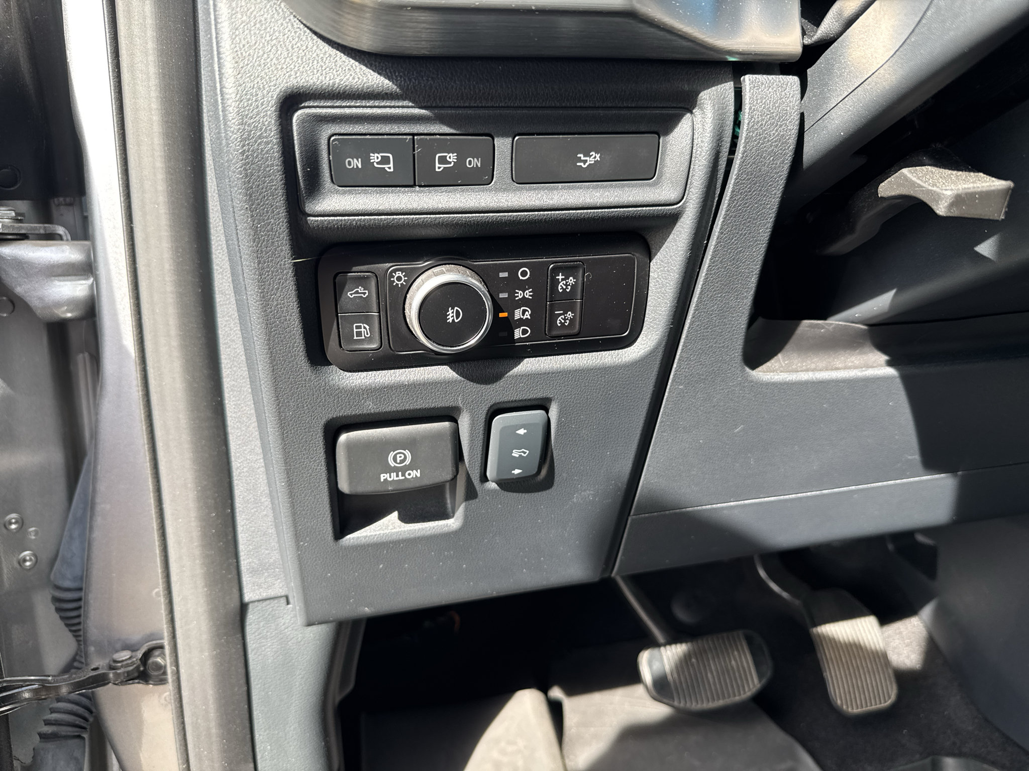 Certified 2023 Ford F150 Lariat AWD/4WD image 22