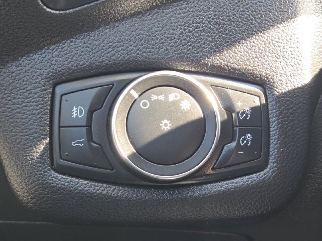 Certified 2019 Ford Escape SE FWD image 9