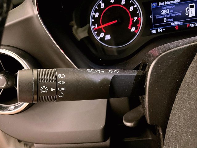 Used 2022 Chevrolet Camaro LT RWD image 30