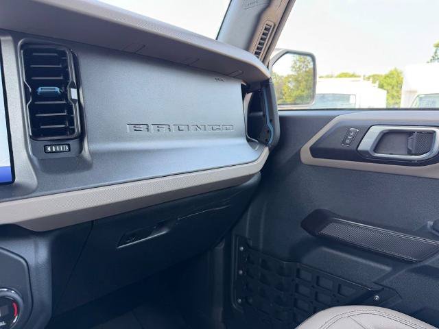 Certified 2024 Ford Bronco Wildtrak AWD/4WD image 25