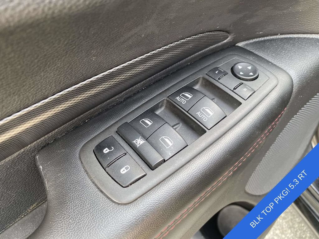 Used 2022 Dodge Durango R/T w/ Blacktop Package AWD/4WD image 19