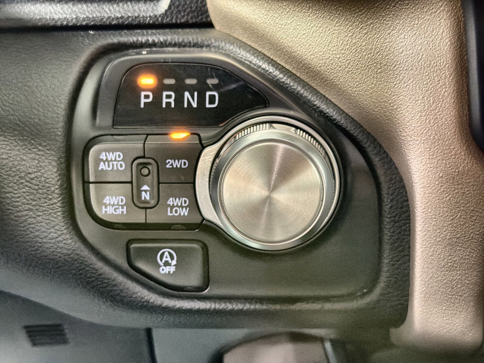 Used 2022 RAM 1500 Laramie AWD/4WD image 23