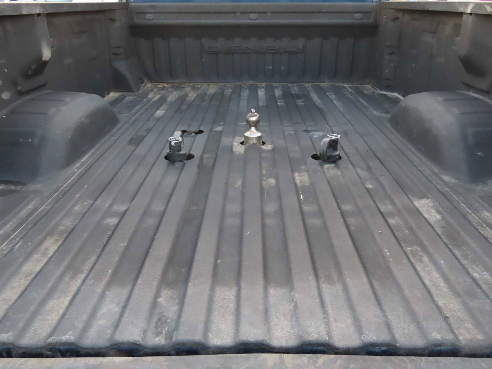 Used 2022 GMC Sierra 3500 Denali w/ Denali Ultimate Package image 37