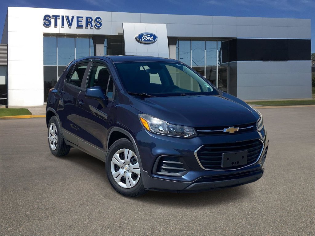 Used 2018 Chevrolet Trax LS FWD image 1