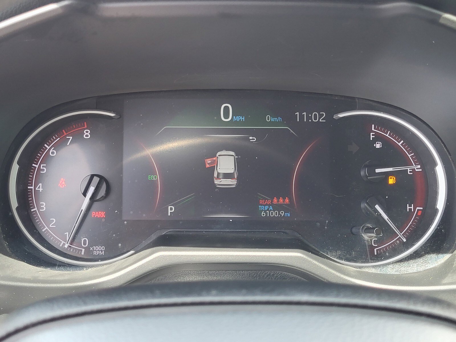 Used 2024 Toyota RAV4 LE FWD image 28