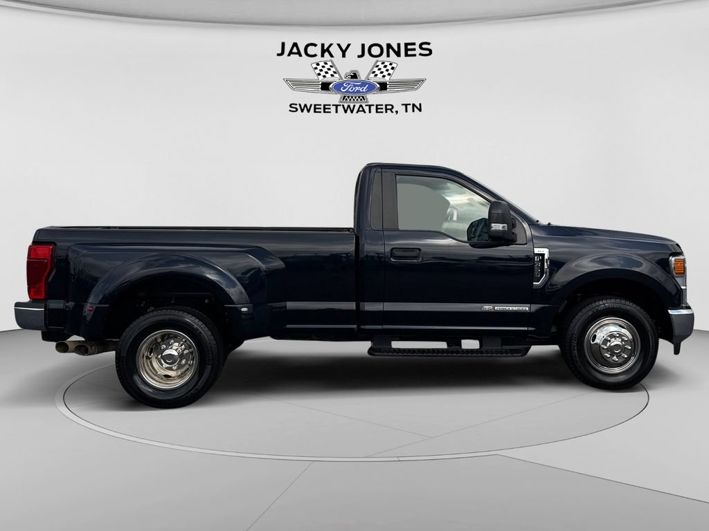 Certified 2022 Ford F350 XLT RWD image 6