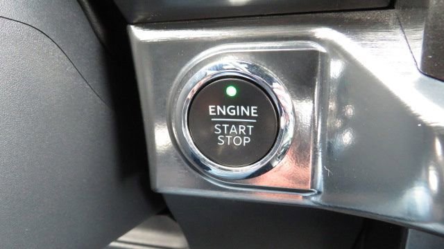 Certified 2023 Ford F150 Lariat w/ Equipment Group 502A High image 21