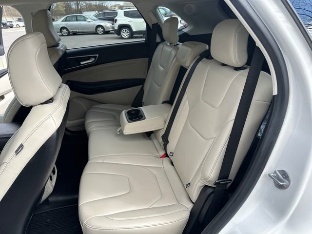 Certified 2022 Ford Edge Titanium AWD/4WD image 28