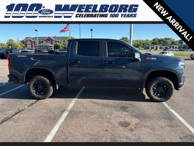 Used 2021 Chevrolet Silverado 1500 LT Trail Boss w/ Convenience Package II AWD/4WD image 4