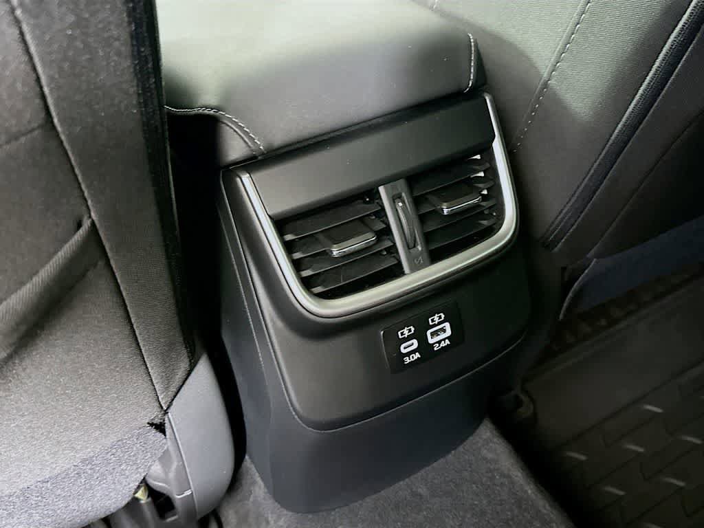 Used 2025 Subaru Outback Premium AWD/4WD image 13