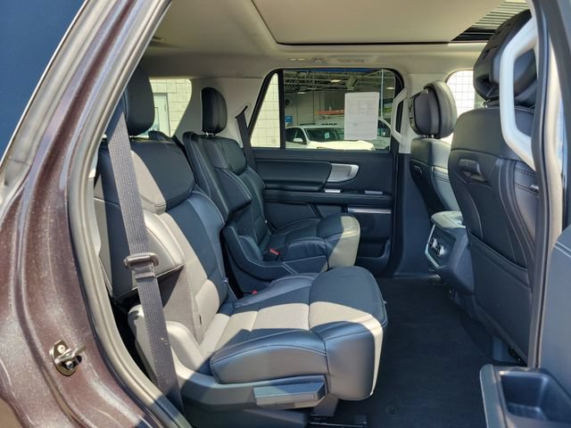 Certified 2026 Ford Expedition Platinum AWD/4WD image 25