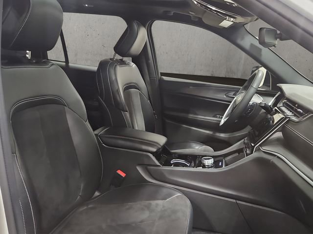Used 2023 Jeep Grand Cherokee Altitude AWD/4WD image 20