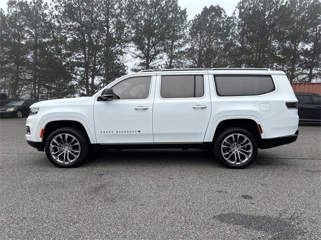 Used 2023 Jeep Grand Wagoneer L Series II w/ Premium Group II image 2