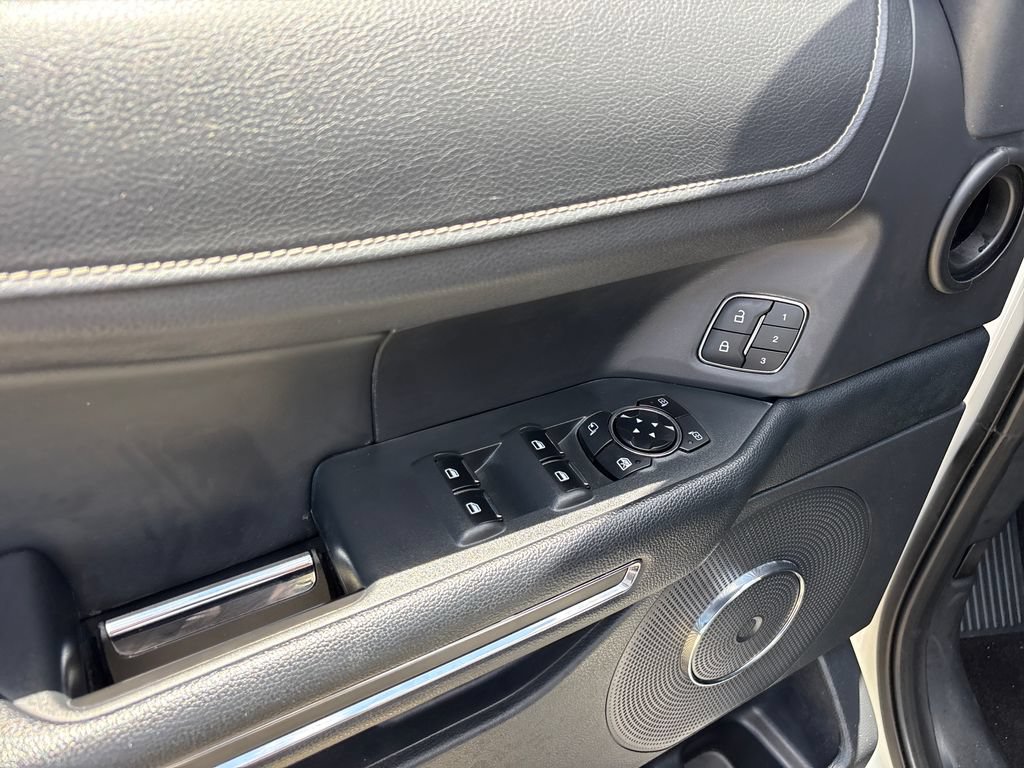 Certified 2023 Ford Expedition XLT RWD image 16