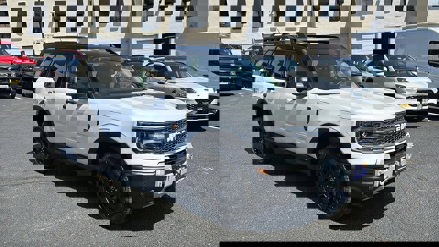 Certified 2025 Ford Bronco Sport Badlands AWD/4WD image 8