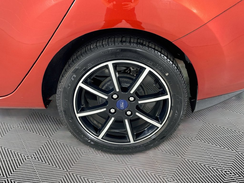 Certified 2018 Ford Fiesta SE w/ Equipment Group 201A FWD image 29