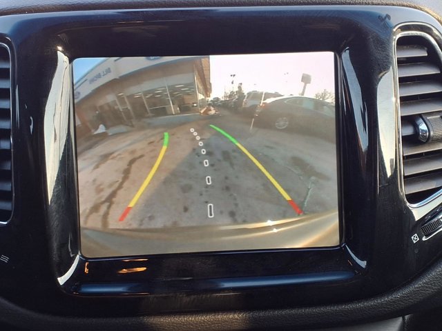 Used 2019 Jeep Compass Limited image 11