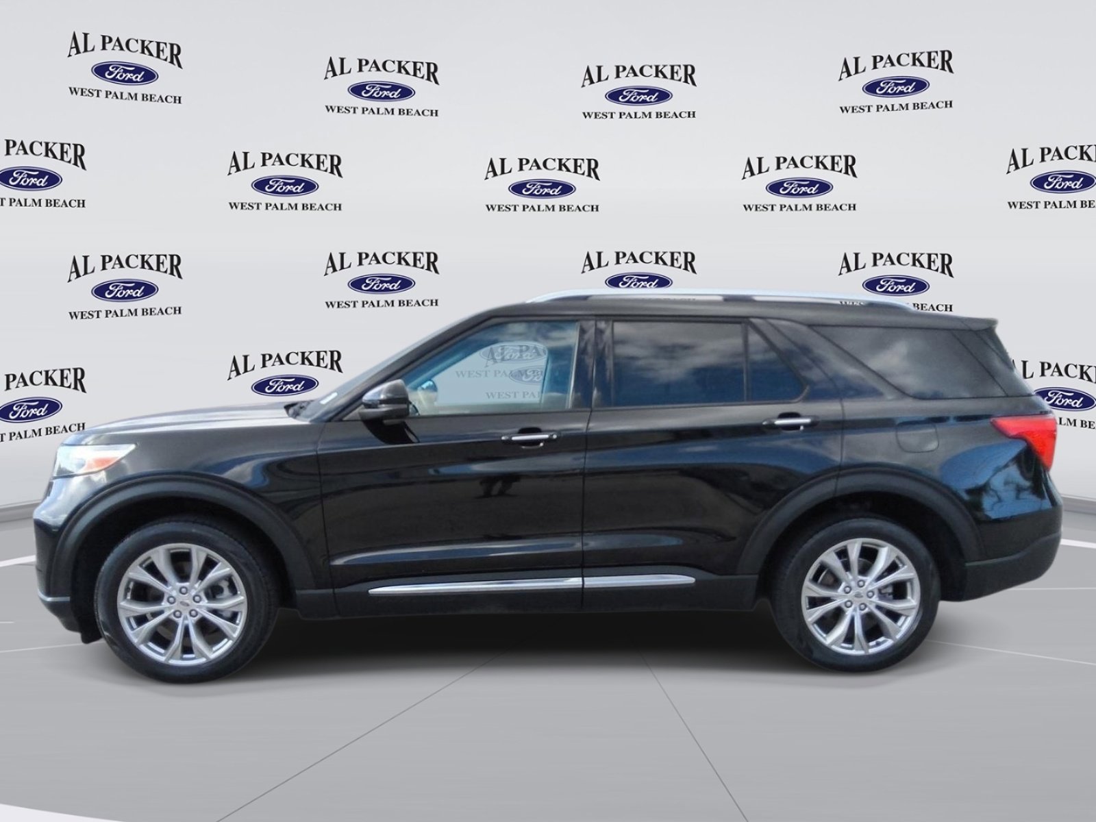 Certified 2021 Ford Explorer Limited AWD/4WD image 2