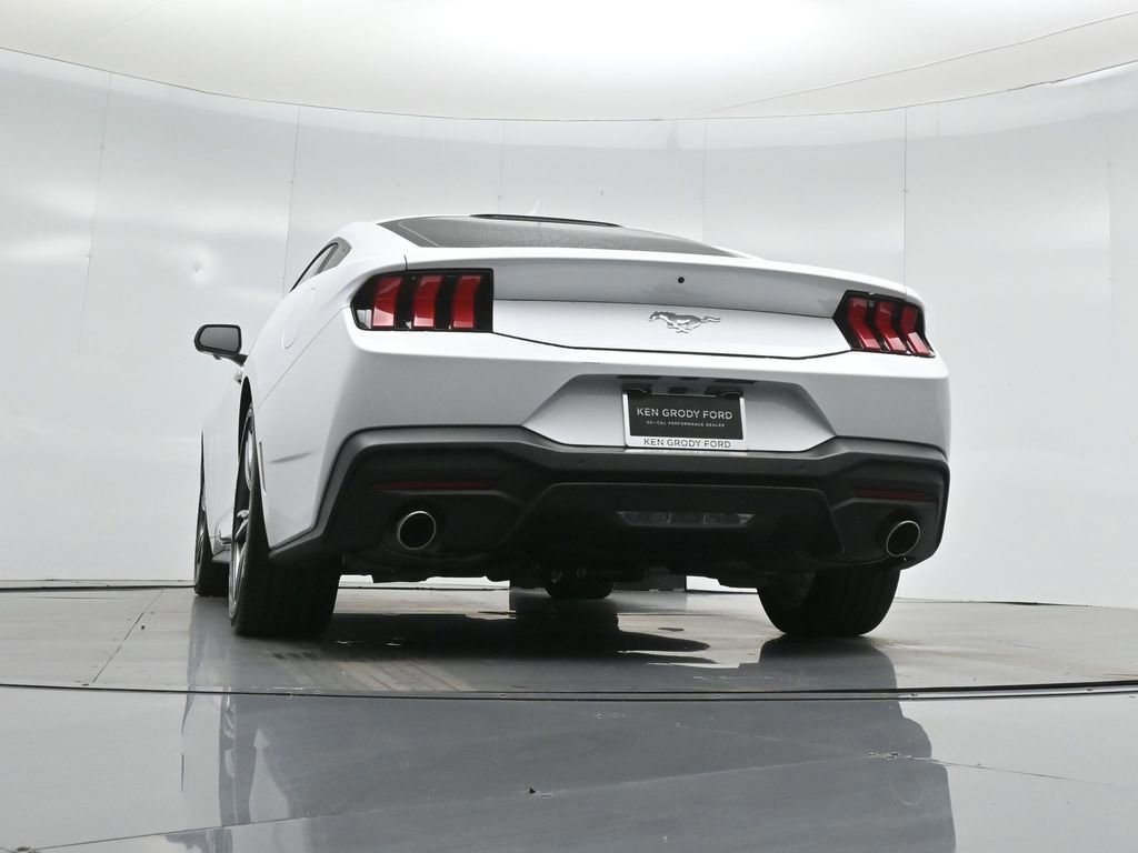 Certified 2024 Ford Mustang Coupe image 21