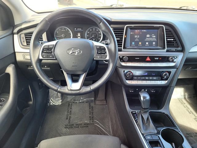 Used 2019 Hyundai Sonata SEL w/ Tech Package 02 FWD image 9