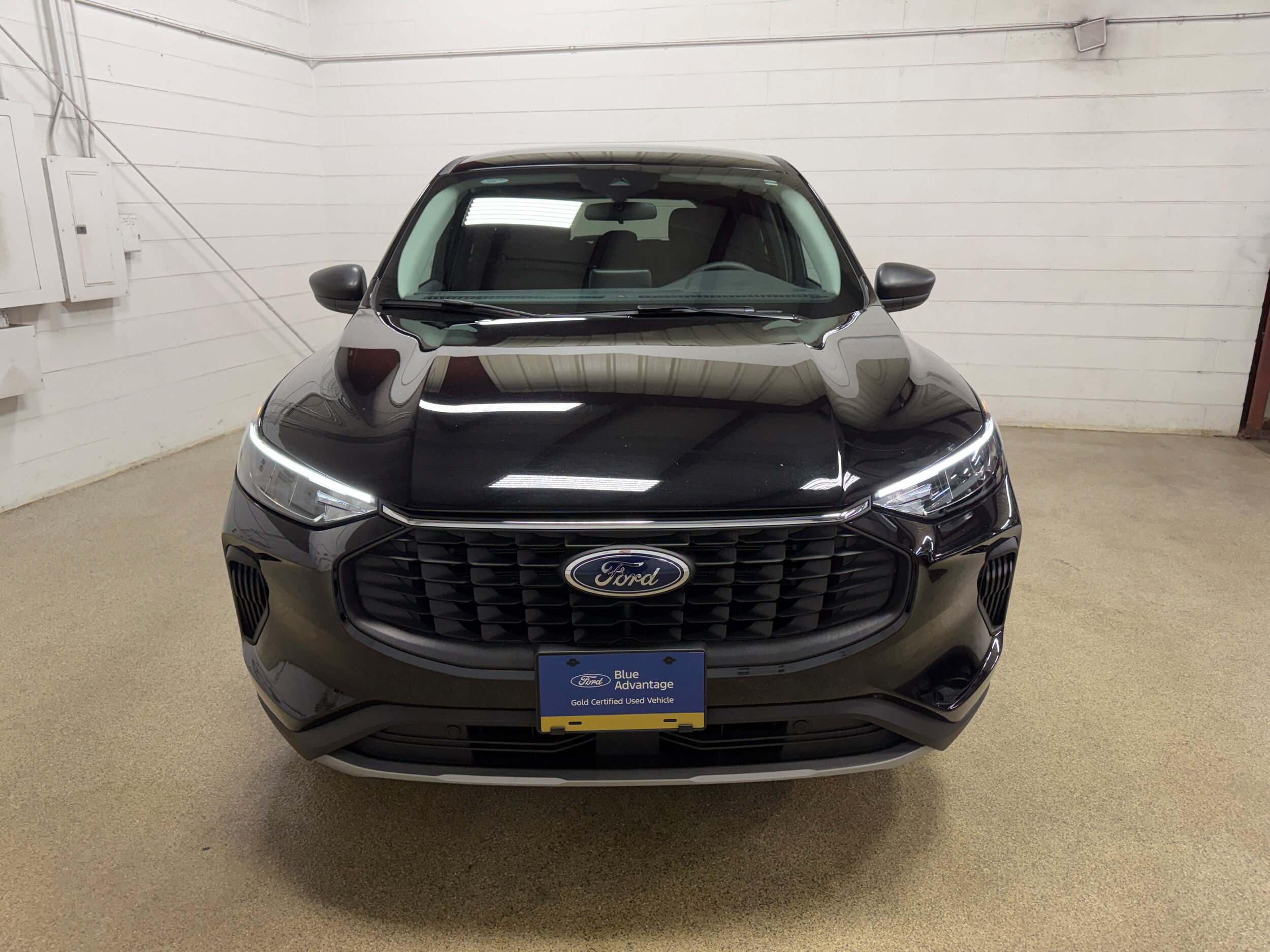 Certified 2025 Ford Escape Active AWD/4WD image 29