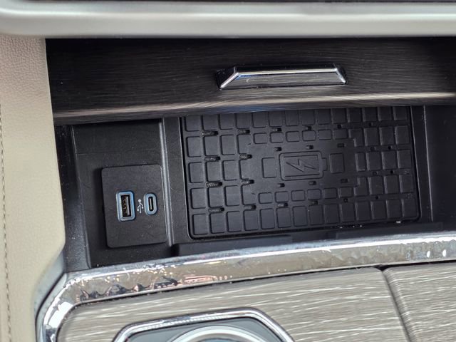 Certified 2024 Ford Expedition Limited image 21