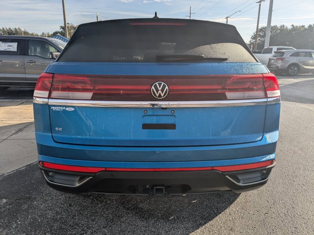 Used 2024 Volkswagen Atlas Cross Sport SE image 4