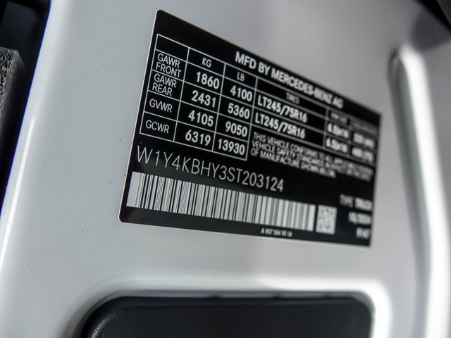 Used 2025 Mercedes-Benz Sprinter 2500 image 30