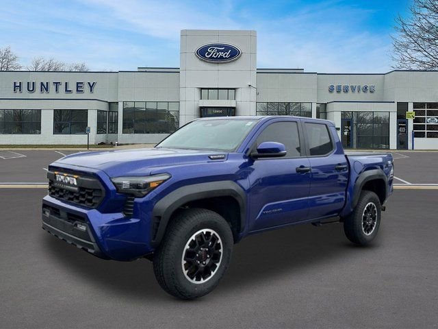 Used 2025 Toyota Tacoma TRD Off-Road w/ TRD Off Road Upgrade Package AWD/4WD video 1