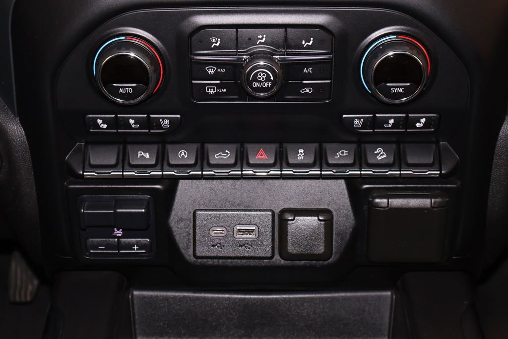 Used 2020 Chevrolet Silverado 1500 LTZ image 38