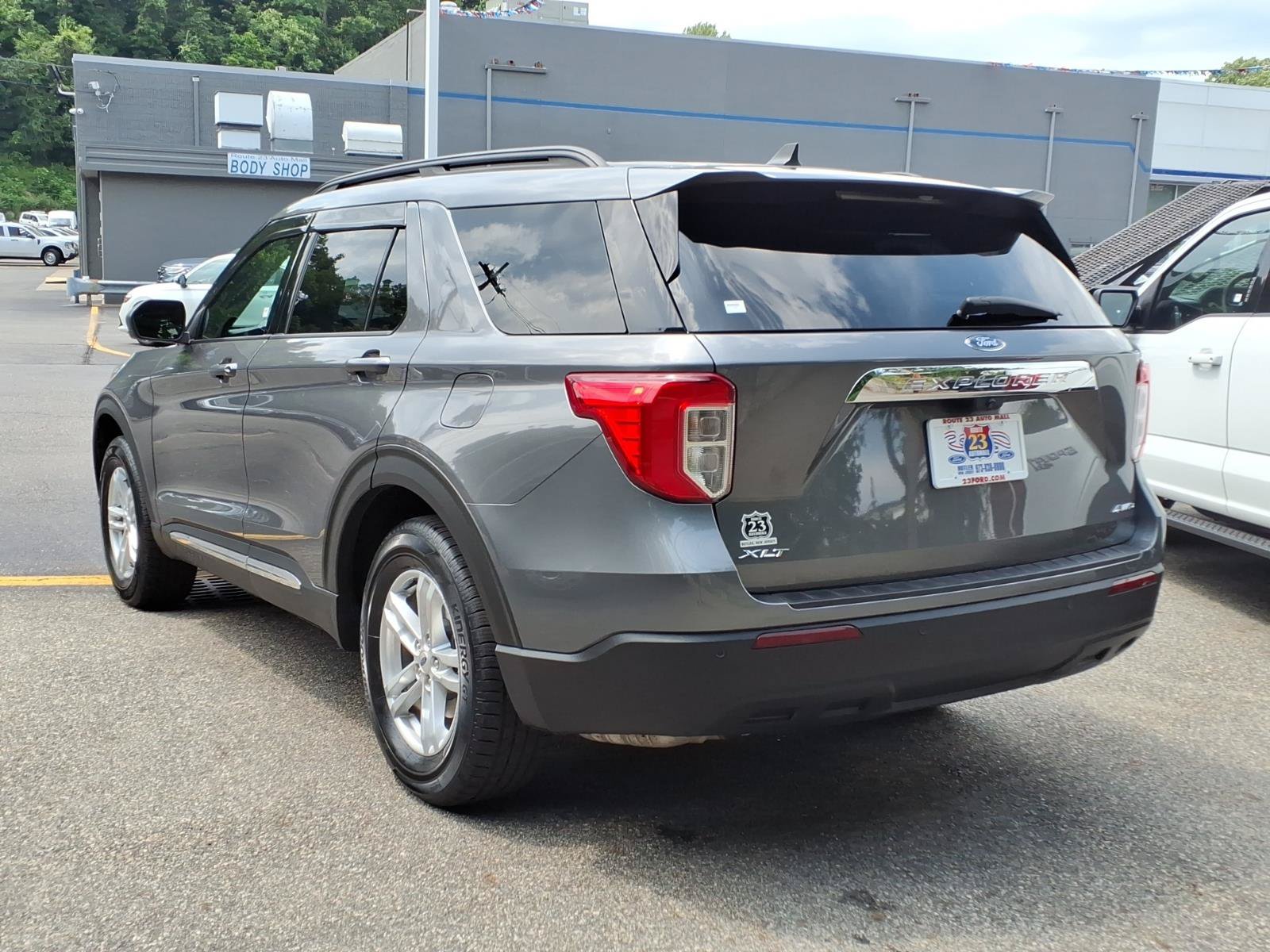 Certified 2023 Ford Explorer XLT AWD/4WD image 6
