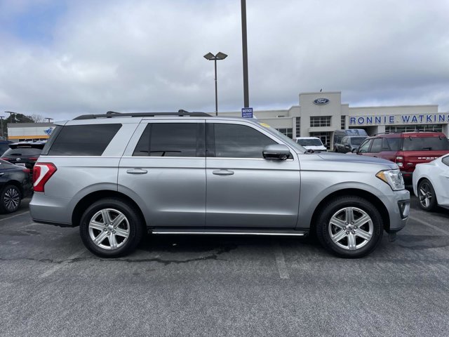 Certified 2020 Ford Expedition XLT w/ Equipment Group 202A image 2