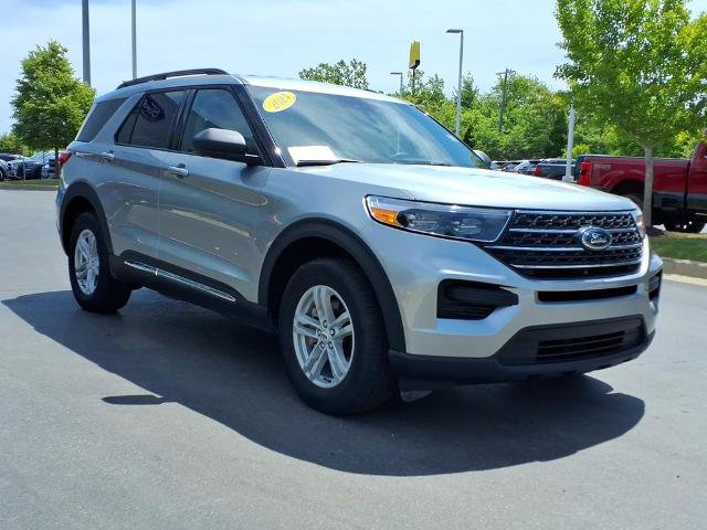Certified 2024 Ford Explorer XLT AWD/4WD image 3