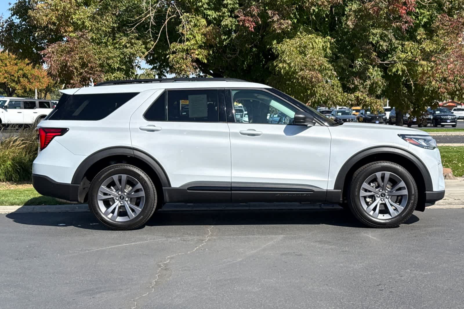 Certified 2026 Ford Explorer Active w/ Active Comfort Package AWD/4WD image 8