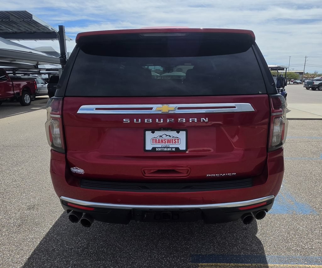 Used 2024 Chevrolet Suburban Premier AWD/4WD image 8