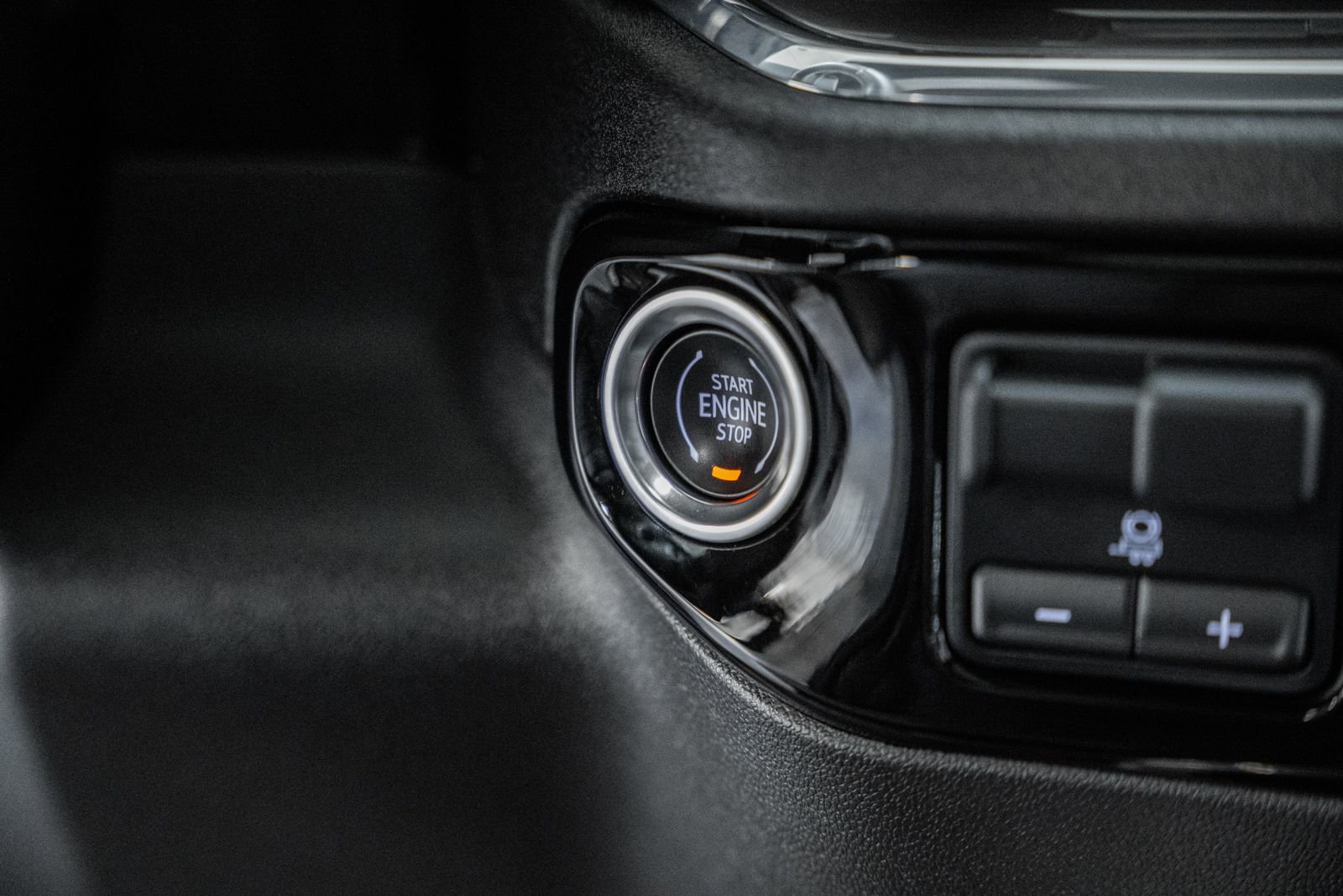 Used 2023 Chevrolet Silverado 1500 High Country w/ High Country Premium Package image 36