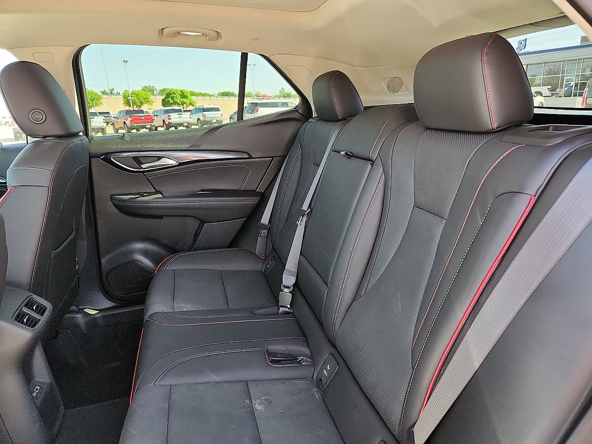 Used 2023 Buick Envision Essence w/ Sport Touring Package AWD/4WD image 5