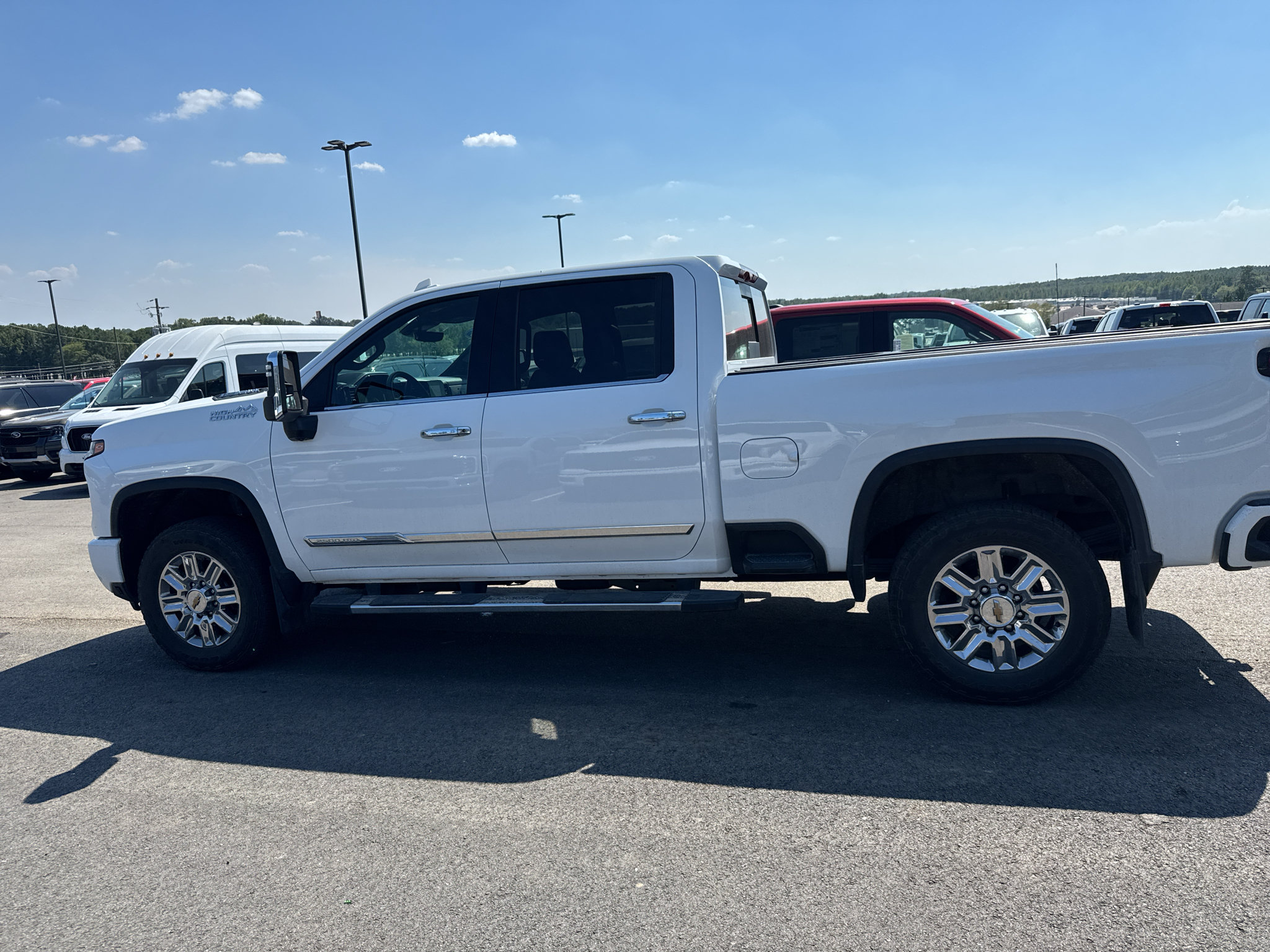 Used 2026 Chevrolet Silverado 2500 High Country w/ Technology Package AWD/4WD image 8