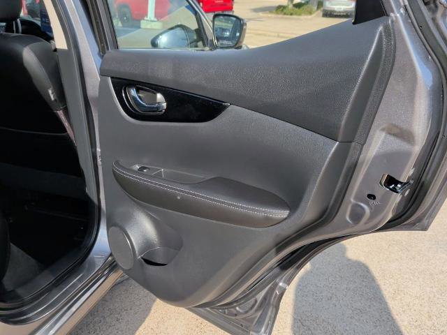 Used 2021 Nissan Rogue Sport SL FWD image 20