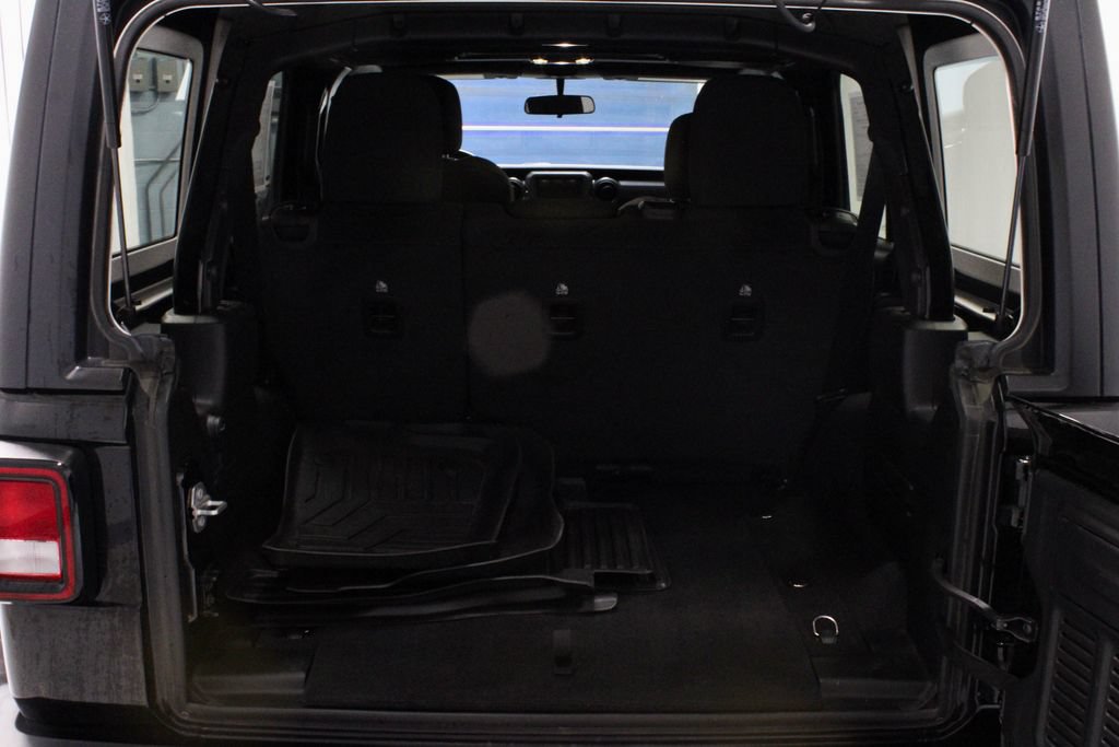 Used 2022 Jeep Wrangler Unlimited Sport AWD/4WD image 13