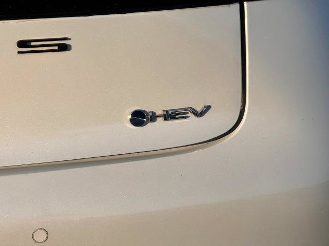Used 2024 Toyota Prius XLE FWD image 8