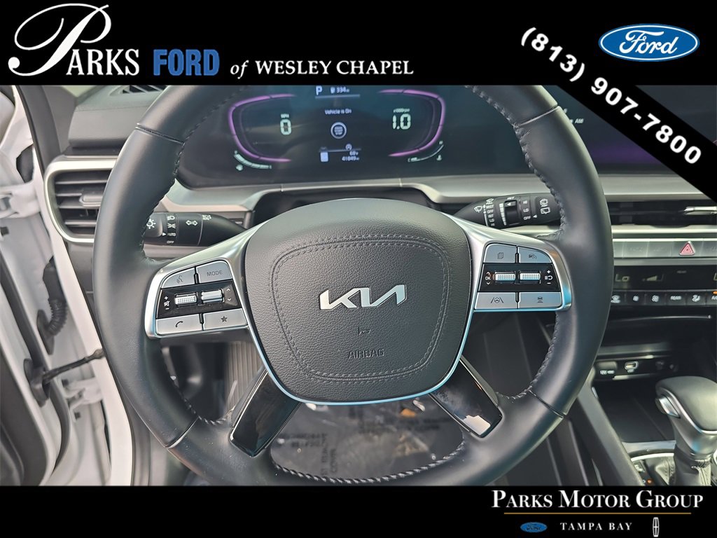 Used 2024 Kia Telluride S image 30