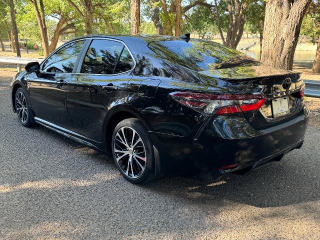 Used 2024 Toyota Camry SE FWD image 7