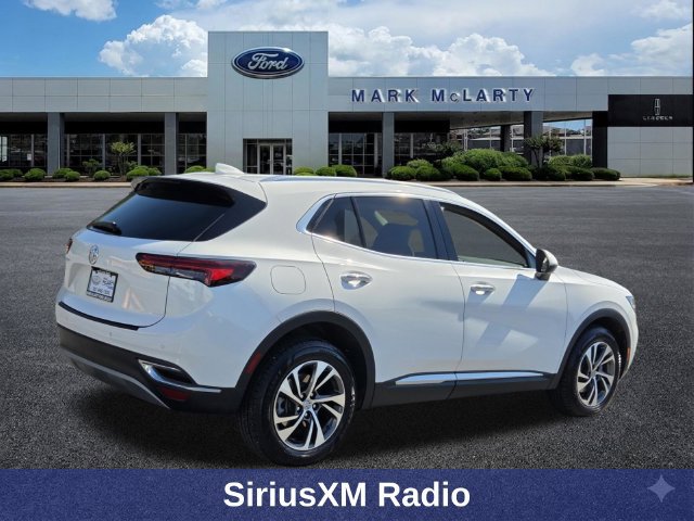 Used 2022 Buick Envision Essence w/ Safety Package FWD image 5