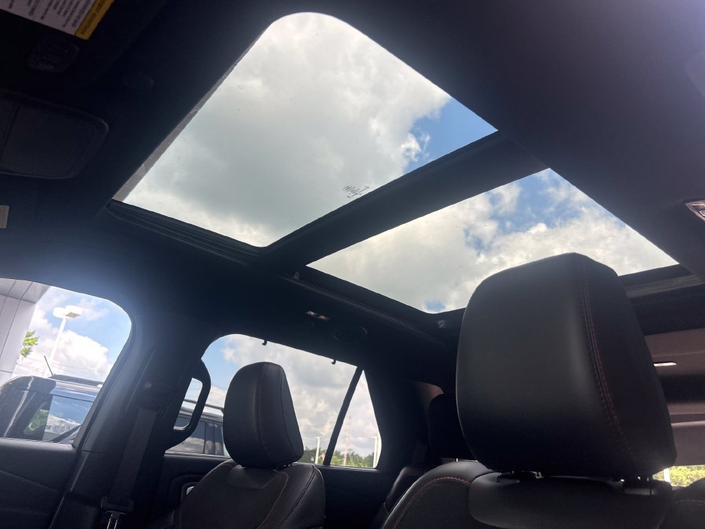 Certified 2025 Ford Explorer ST AWD/4WD image 26