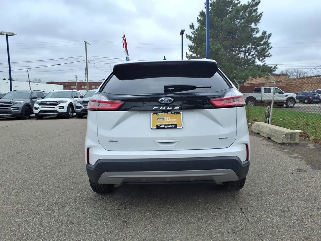 Certified 2023 Ford Edge SEL w/ Convenience Package image 3