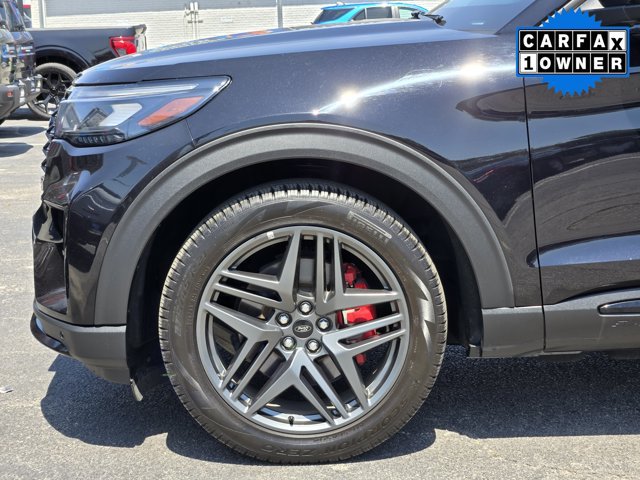 Certified 2025 Ford Explorer ST w/ Sun And Sound Package AWD/4WD image 9